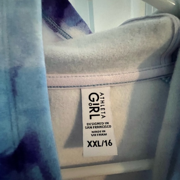 Althleta Girl Blue tie dye hooded sweatshirt size XXL - Picture 5 of 5